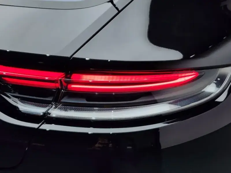 2023 Porsche Panamera с пробегом 10 673 км