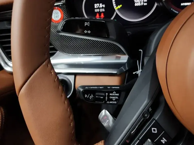 2023 Porsche Panamera с пробегом 10 673 км