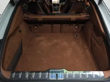 2023 Porsche Panamera с пробегом 15 892 км