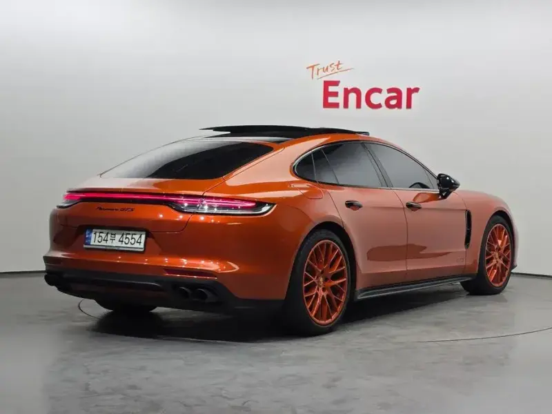 2021 Porsche Panamera с пробегом 46 559 км