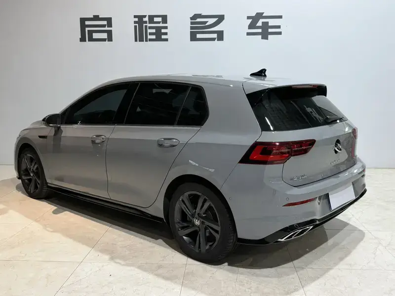 2023 Volkswagen Golf с пробегом 17 000 км