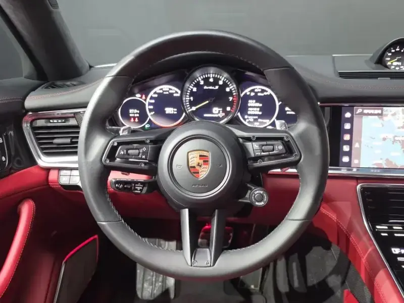 2023 Porsche Panamera с пробегом 48 826 км