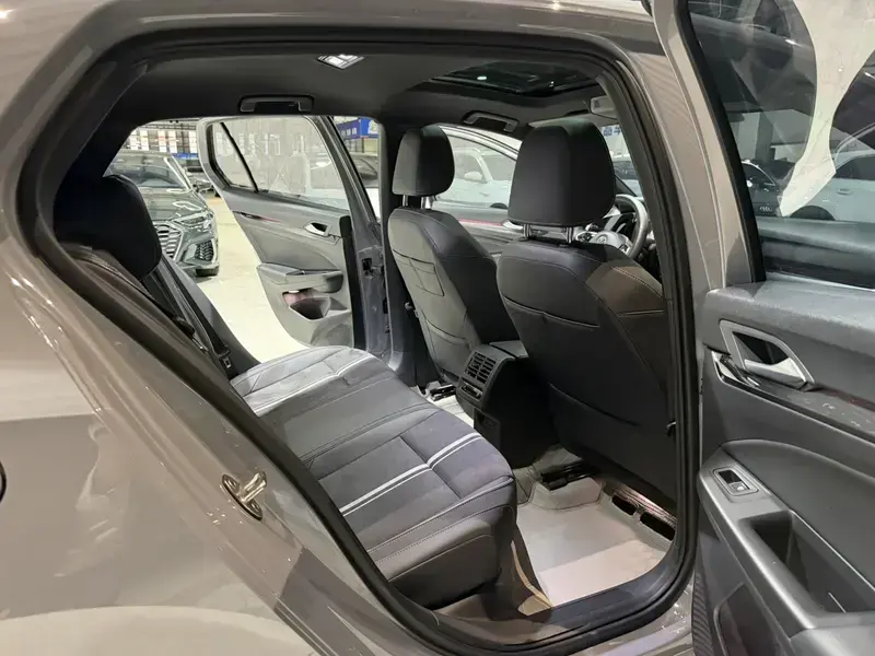 2023 Volkswagen Golf с пробегом 17 000 км