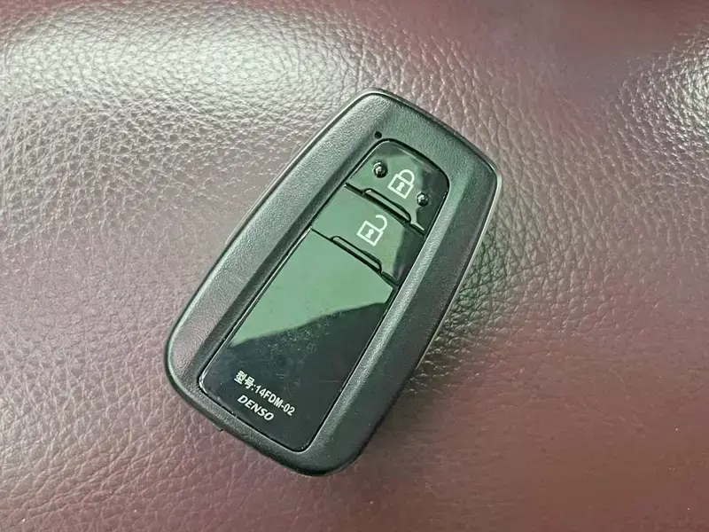 2021 Toyota Izoa с пробегом 30 100 км