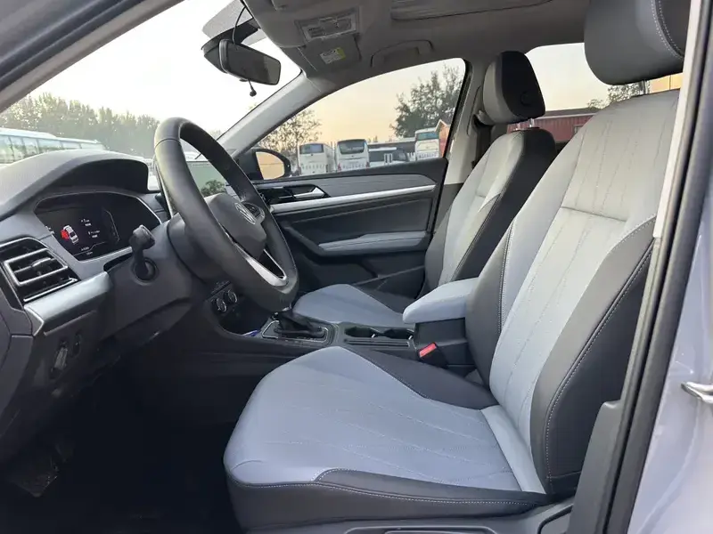 2023 Volkswagen Lavida с пробегом 26 000 км