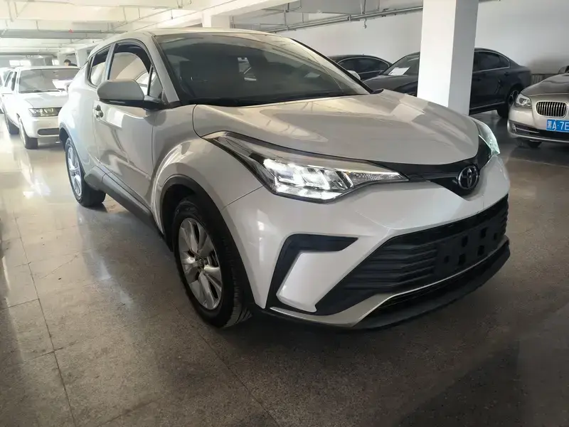 2021 Toyota Izoa с пробегом 15 000 км