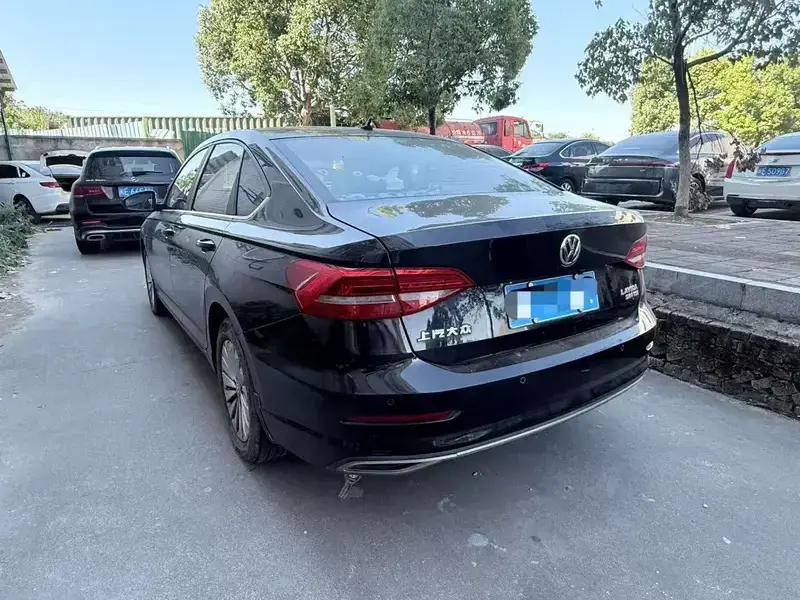 2019 Volkswagen Lavida с пробегом 140 000 км