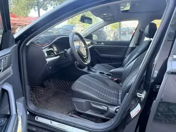 2019 Volkswagen Lavida с пробегом 140 000 км