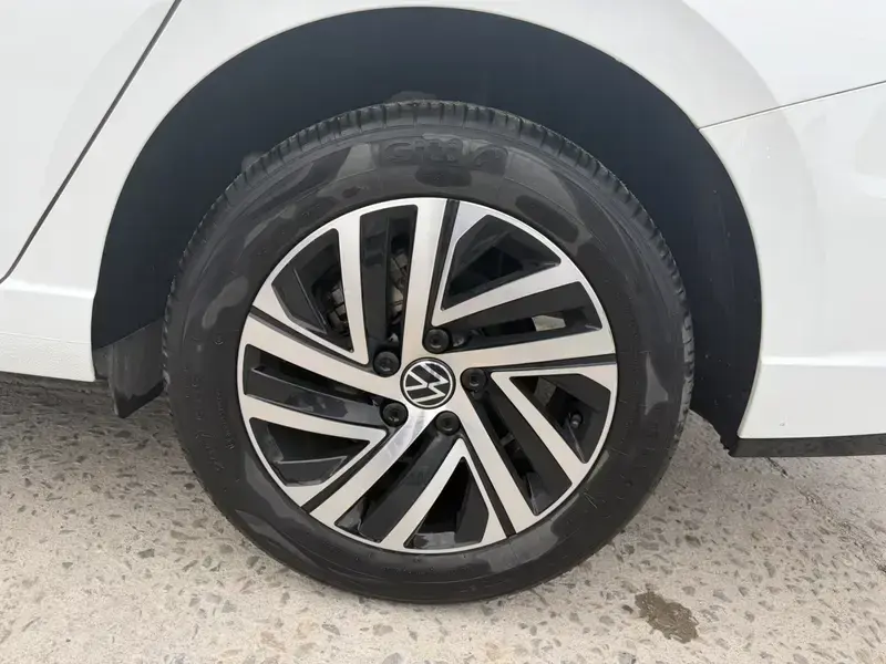 2024 Volkswagen Lavida с пробегом 11 000 км
