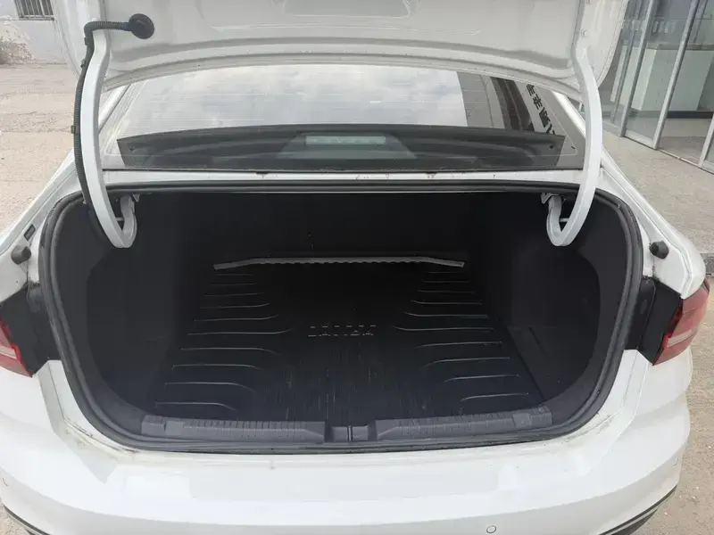 2024 Volkswagen Lavida с пробегом 11 000 км