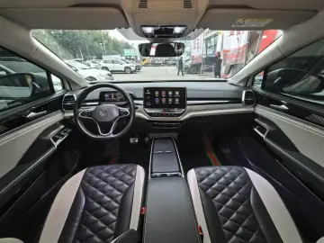 2022 Volkswagen ID.6 с пробегом 51 000 км