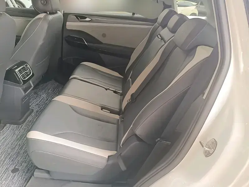 2022 Volkswagen ID.6 с пробегом 55 800 км