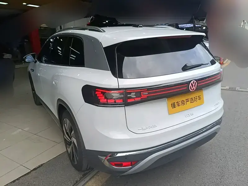2022 Volkswagen ID.6 с пробегом 55 800 км