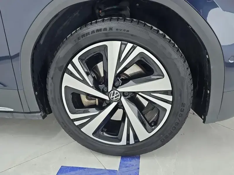 2022 Volkswagen ID.6 с пробегом 100 000 км