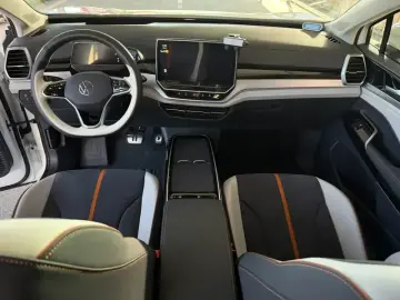 2022 Volkswagen ID.6 с пробегом 40 000 км