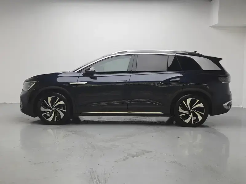 2022 Volkswagen ID.6 с пробегом 53 400 км