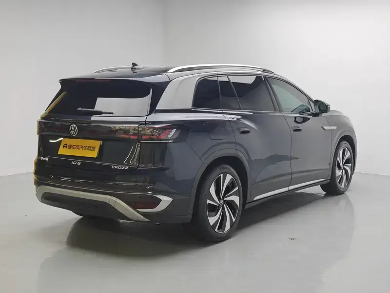 2022 Volkswagen ID.6 с пробегом 53 400 км