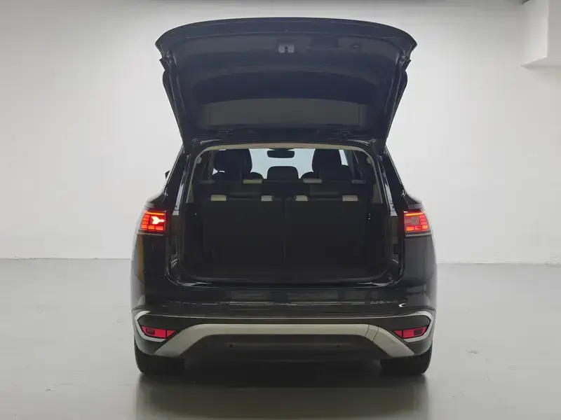 2022 Volkswagen ID.6 с пробегом 53 400 км