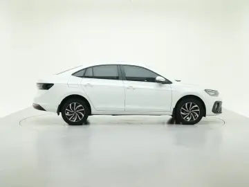 2025 Volkswagen Lavida с пробегом 1 300 км