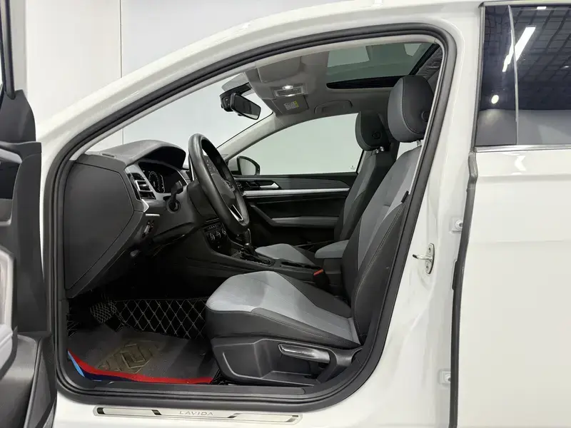 2023 Volkswagen Lavida с пробегом 19 900 км