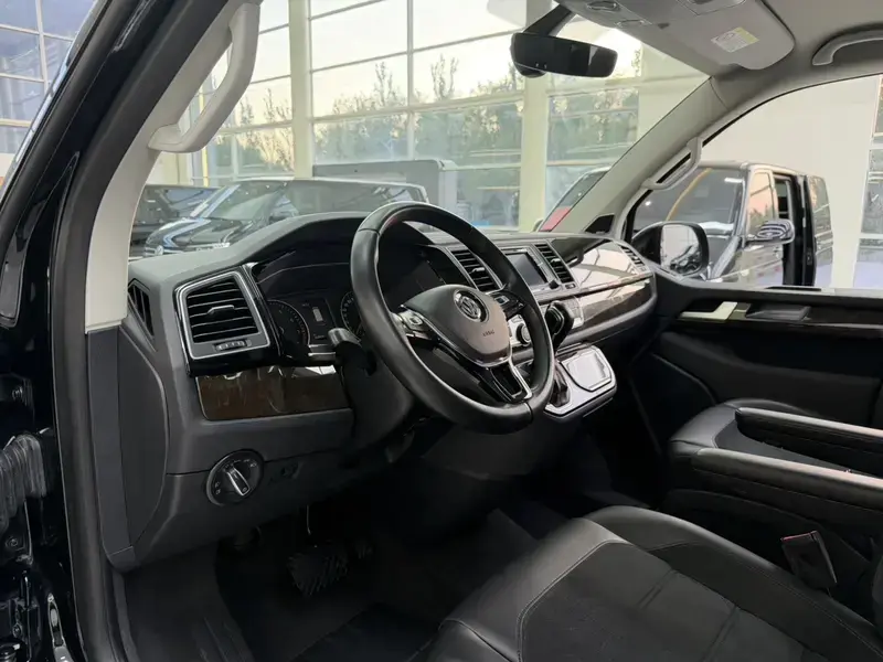 2019 Volkswagen Multivan с пробегом 162 000 км