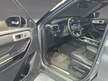 2021 Ford Explorer с пробегом 128 282 км