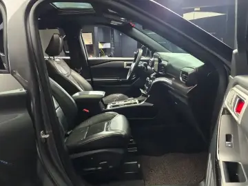 2021 Ford Explorer с пробегом 128 282 км