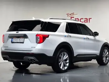 2022 Ford Explorer с пробегом 89 997 км