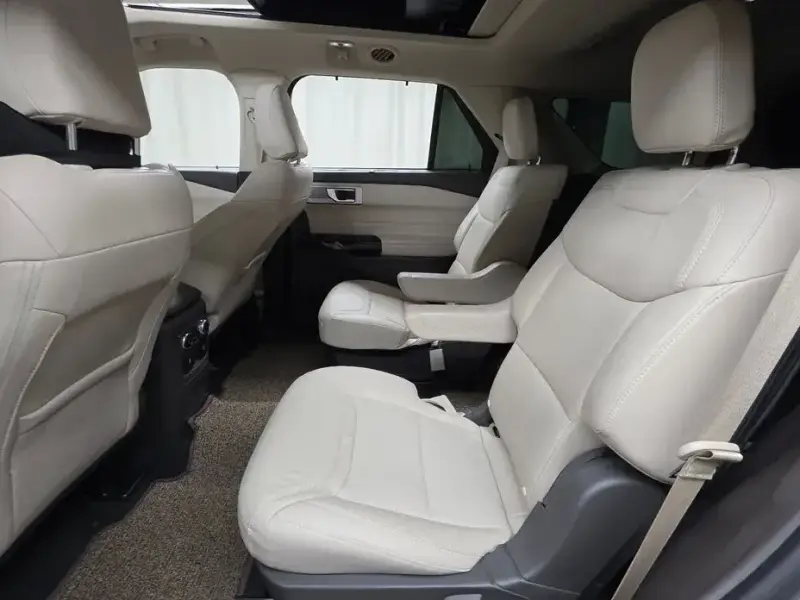 2022 Ford Explorer с пробегом 74 276 км