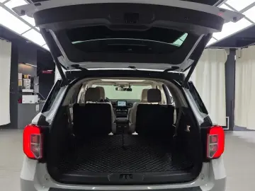 2022 Ford Explorer с пробегом 74 276 км