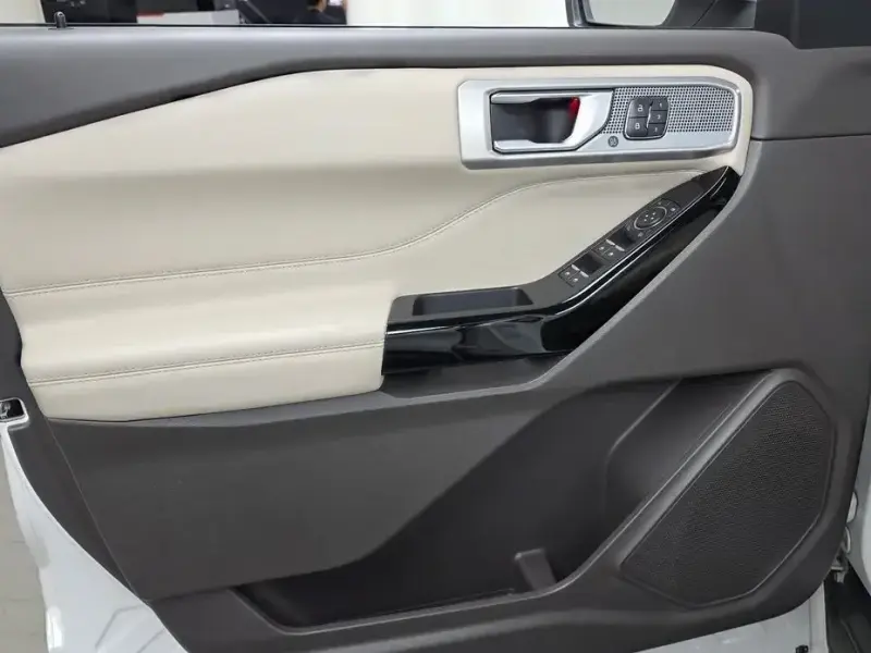 2022 Ford Explorer с пробегом 74 276 км
