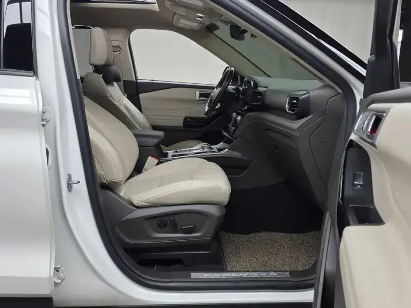 2022 Ford Explorer с пробегом 74 276 км