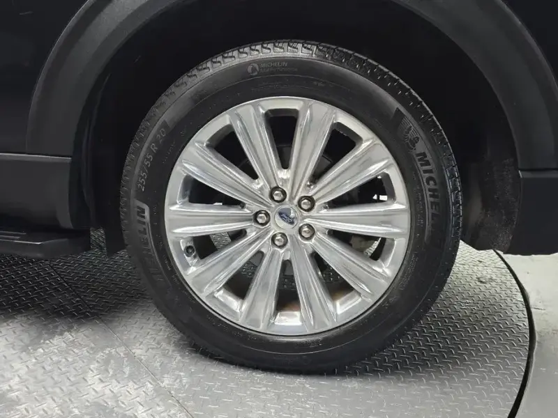 2022 Ford Explorer с пробегом 101 689 км