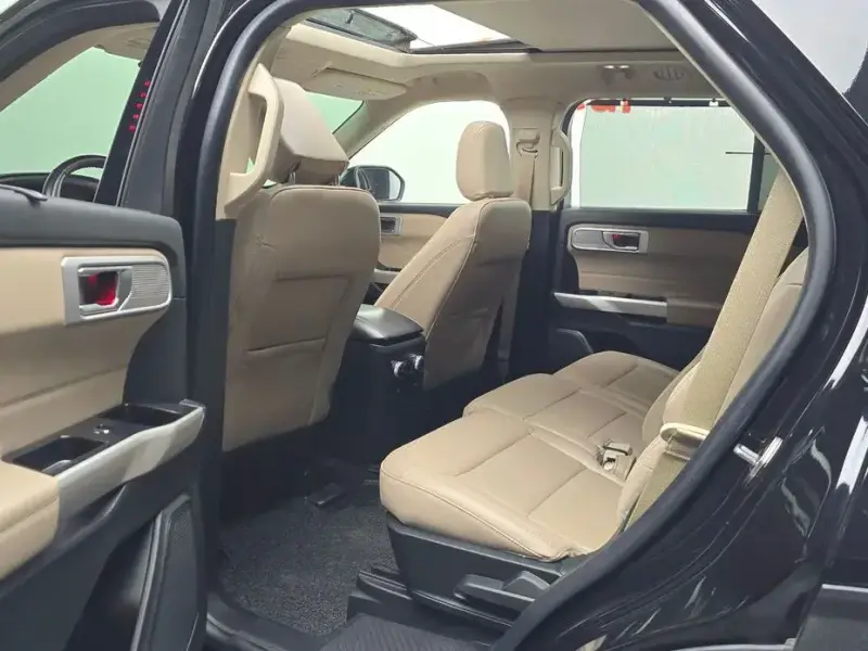 2022 Ford Explorer с пробегом 101 689 км
