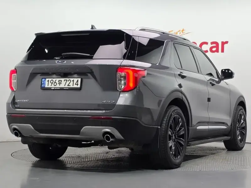 2021 Ford Explorer с пробегом 27 671 км