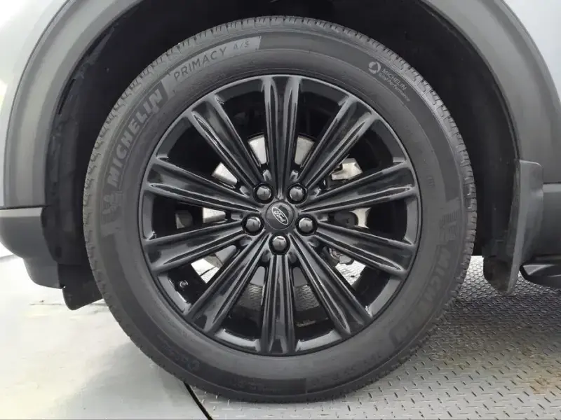 2021 Ford Explorer с пробегом 27 671 км