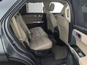 2021 Ford Explorer с пробегом 27 671 км
