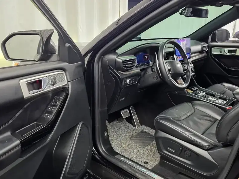 2021 Ford Explorer с пробегом 59 744 км