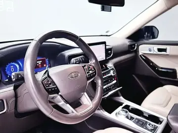 2021 Ford Explorer с пробегом 110 132 км