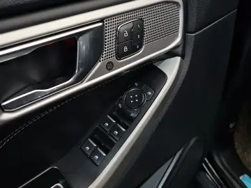 2021 Ford Explorer с пробегом 33 365 км