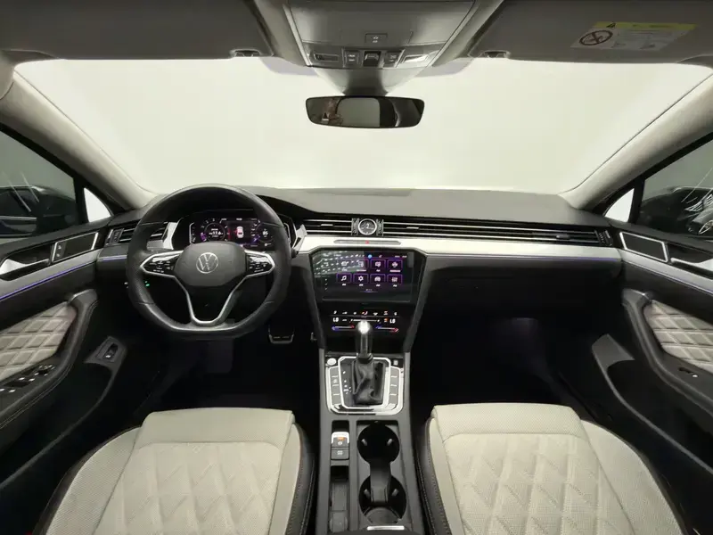 2023 Volkswagen Magotan с пробегом 33 800 км