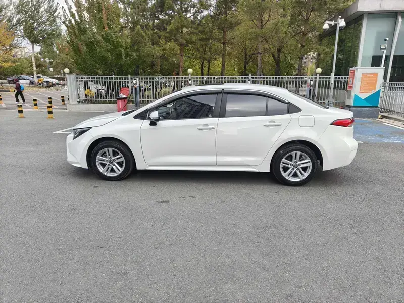 2022 Toyota Levin с пробегом 49 000 км