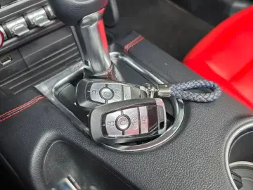 2021 Ford Mustang с пробегом 71 764 км