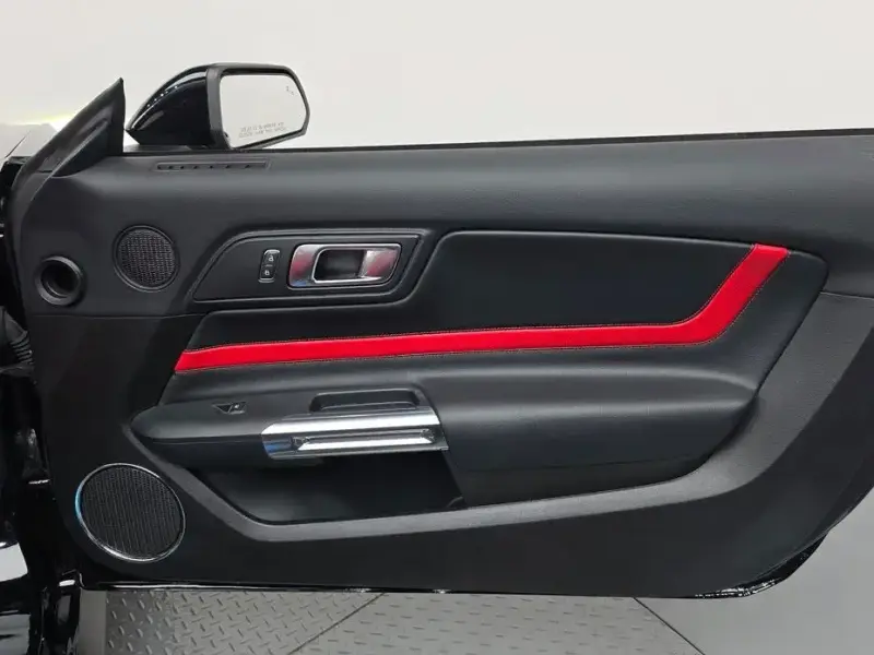 2021 Ford Mustang с пробегом 71 764 км