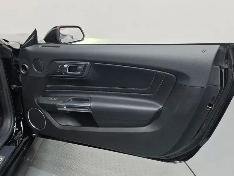 2019 Ford Mustang с пробегом 90 913 км