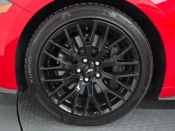2019 Ford Mustang с пробегом 27 027 км