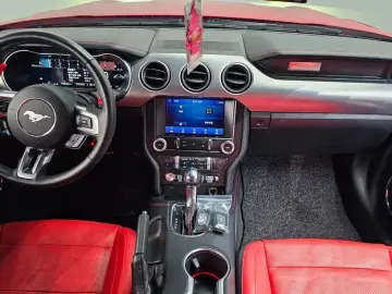 2022 Ford Mustang с пробегом 38 309 км