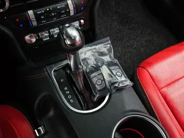 2022 Ford Mustang с пробегом 38 309 км