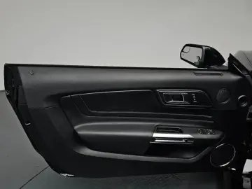 2020 Ford Mustang с пробегом 50 941 км