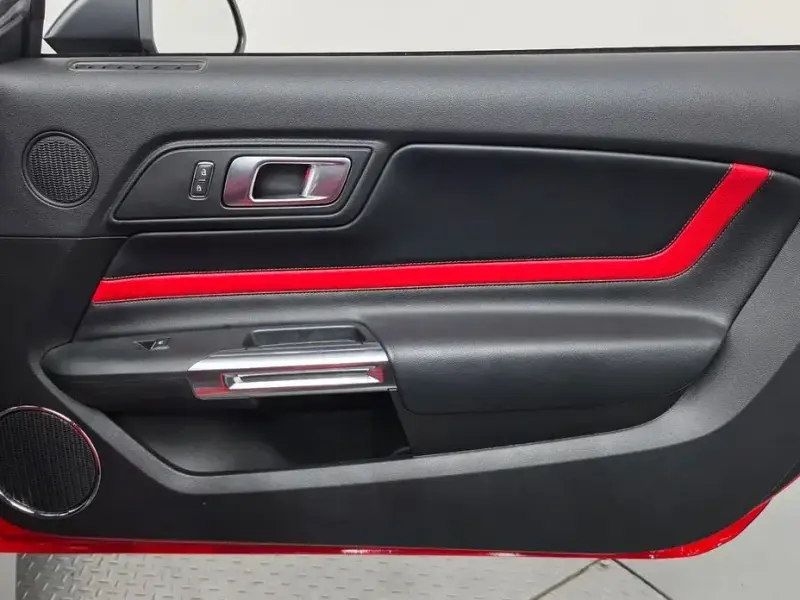 2020 Ford Mustang с пробегом 30 185 км